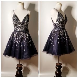 GB New w/tags floral beaded v-neck juniors dress